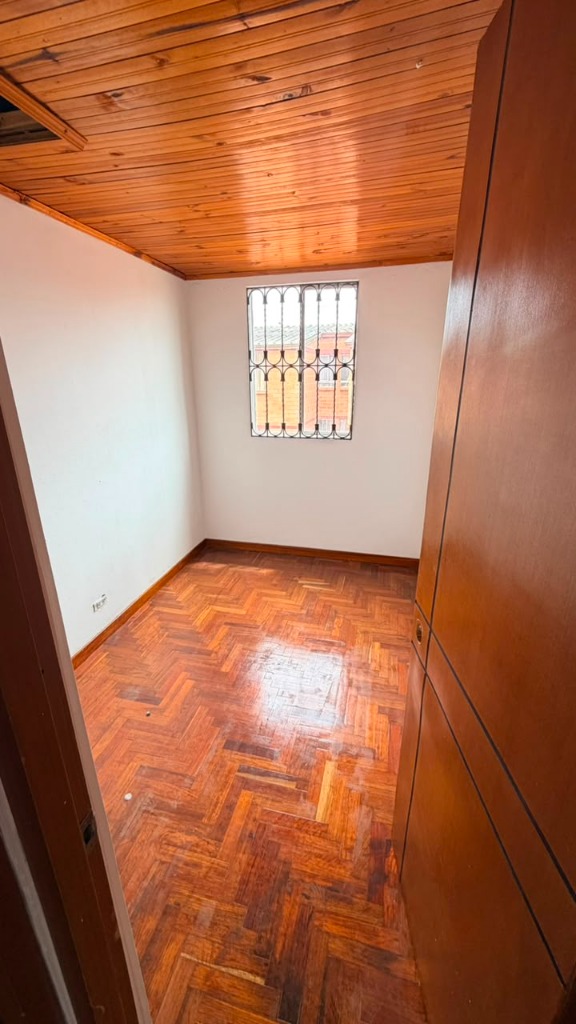 Habitación iluminada Bosa