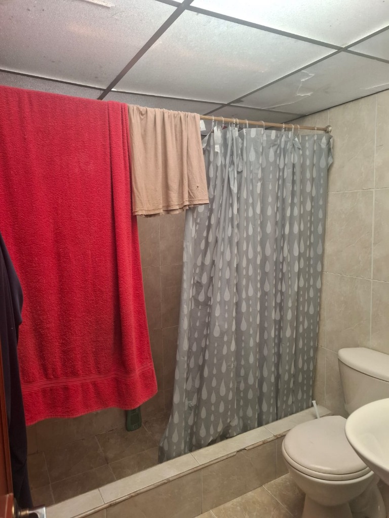 Baño enchapado con ducha San Mateo Soacha