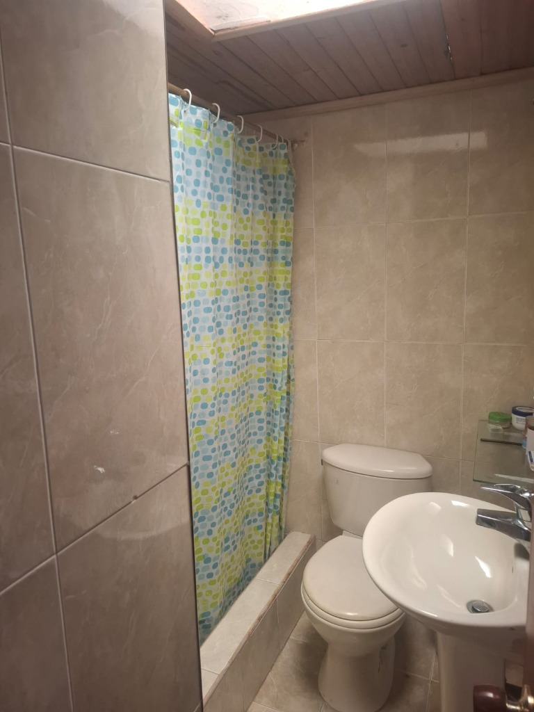 Segundo baño completo enchapado San Mateo Soacha